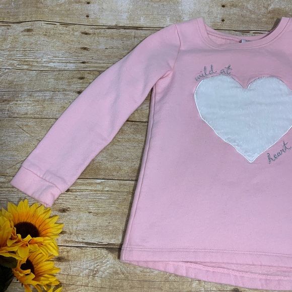Girls pink sweatshirt by Carter’s. Size 7 - Picture 3 of 7